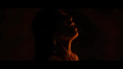 شخص ساده فیلم سوپرسگسی و معصوم داغ, از جلو